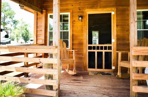 Ashburn Cottage | Wanee Lake Golf & RV Resort