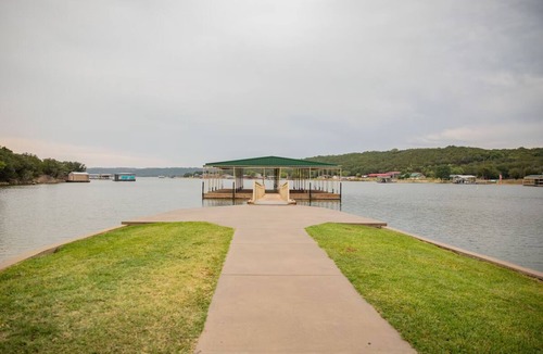 Graham Cabin | Water front cabin #12 Cabin in Graham, steps from Possum Kingdom Lake