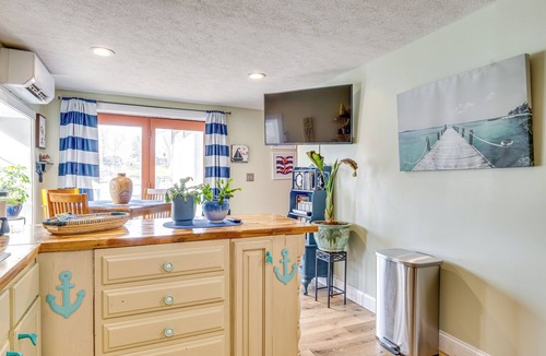 Monticello Apartment | Water & Sunset Views! Monticello Couple's Getaway