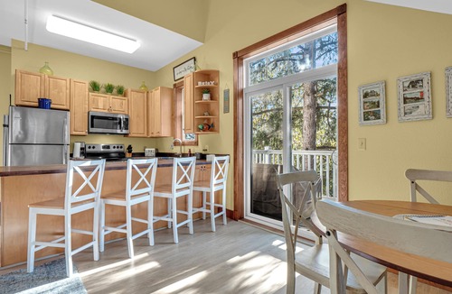 Elkhart Lake Villa | Waterfront and Pool View Condo!