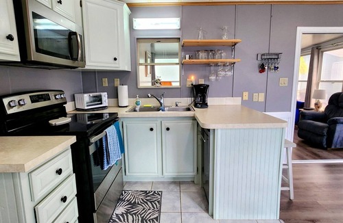 Nettles Island House | Waterfront Charm 2 Bed 1 Bath Nettles Island