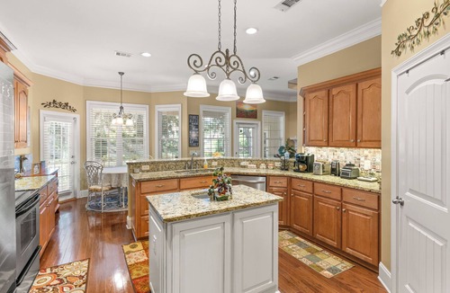 Brunswick House | Waterfront Executive Home