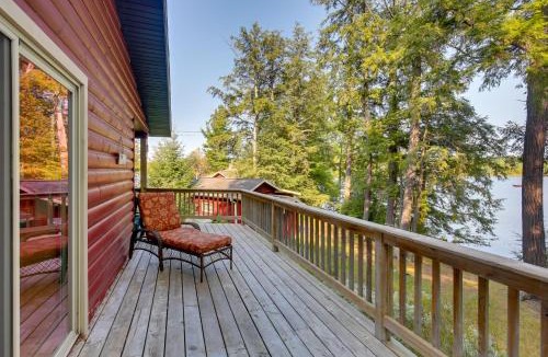 Mercer House | Waterfront Mercer Cabin w/Wraparound Porch!