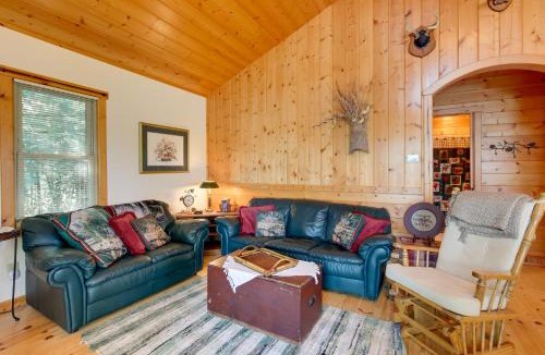 Mercer House | Waterfront Mercer Cabin w/Wraparound Porch!