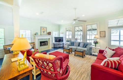 Perdido Beach House | Waterfront Perdido Beach House w/Canoes & Kayaks!