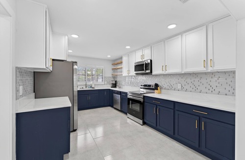 Riverview House | Waterfront Pool Retreat with Sunset Views minutes from Tampa