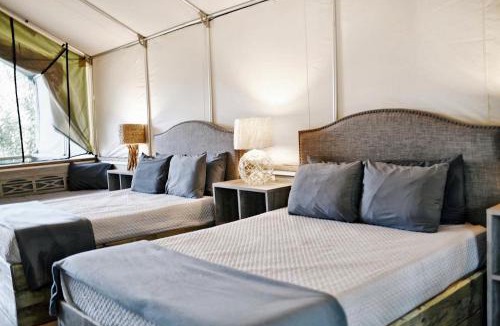 Sutherland Springs Other | Waterfront Retreat: Texas Tented Cabin for a Lakeside Getaway with Friends