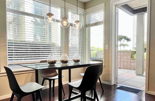 Downtown Seattle Condo | Waterfront Wonderful: 2bed Apt close to Pike Place Mkt and Cruise Terminals