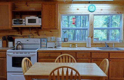 Boswell Cabin | WATERFRT CABIN PINEY CREEK-GORGEOUS-SECLUDED-KING BED-2 BATHROOMS+O/S HOT SHOWER