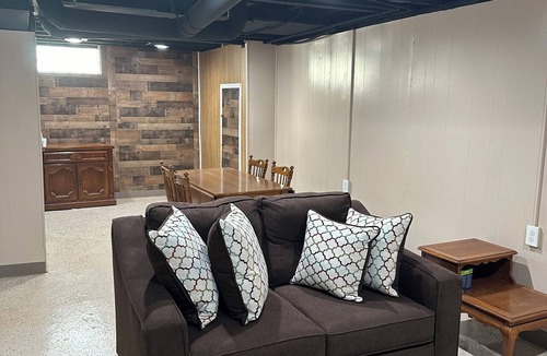 Wayne County House | Welcoming 2-bedroom bungalow with AC in vibrant Detroit