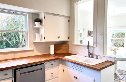 St. Augustine House | White Lily Cottage, White Lily Cottage