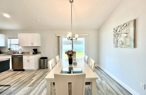 Ocala House | White Oak - Spacious, Clean, and Comfy!