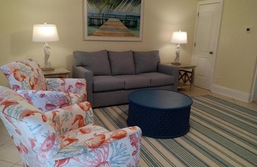 Ono Island Apartment | White Sand And Beautiful Emerald Water Await!