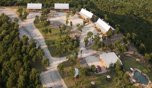 Graham Resort | Wildcatter Ranch and Resort