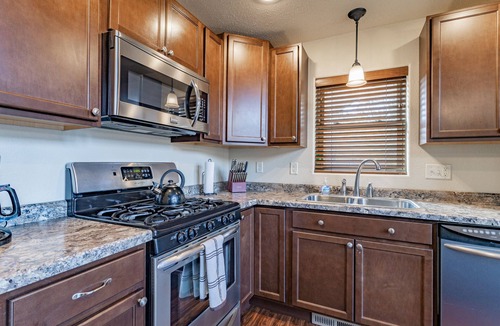 Irma House | Wisconsin River Retreat, on snowmobile trail, 35 min to Granite Peak, King bed.