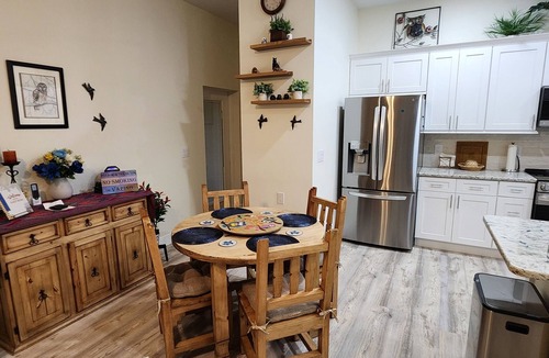 Citrus Springs Apartment | Wise Owl Retreat, a beautiful suite amongst towering oaks, access to River/view.