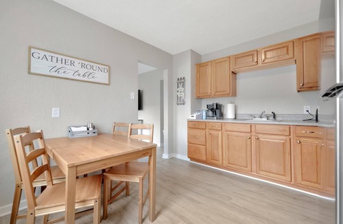 Decatur House | Wonderful 2bd/1ba Home - Dog Friendly!