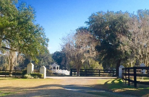 Reddick House | WORLD EQUESTRIAN CENTER 10m Private 1BR/1BA Stalls Pasture for Horses available