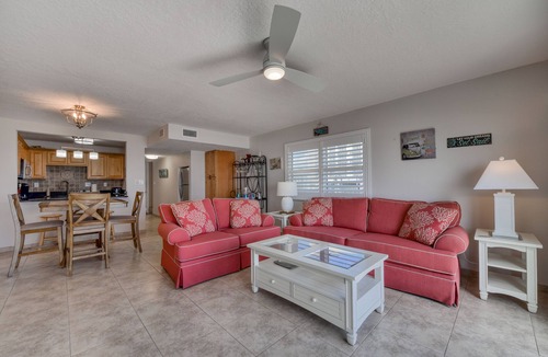 Indialantic House | Wrap-Around Balcony-Direct Ocean Front!