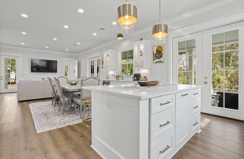 Bay St Louis House | Yeah, Bay-by! Modern Farmhouse in Old Town Bay Saint Louis