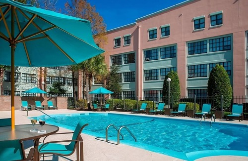 Arts/Warehouse District Hotel | You Found it! Spacious Suite with Full Kitchen and Free Breakfast, Outdoor Pool!