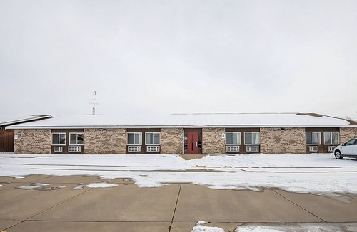 Chesaning House | Your Home Away From Home! 2 Affordable Units, Free Parking Onsite, Pets Allowed