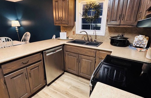 Cherokee Village House | Your Lakefront Escape in Cherokee Village on Lake Thunderbird Awaits