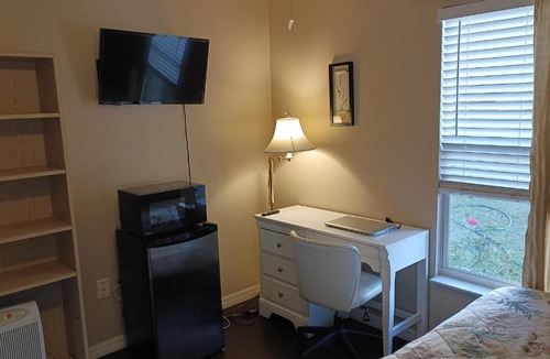 Lakeland House | Your Spacious Home