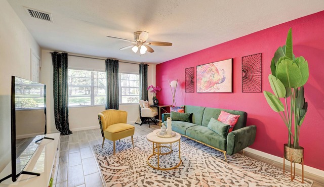 1002 - Charming 2-bedroom villa in delightful Fort Pierce With AC and WIFI
