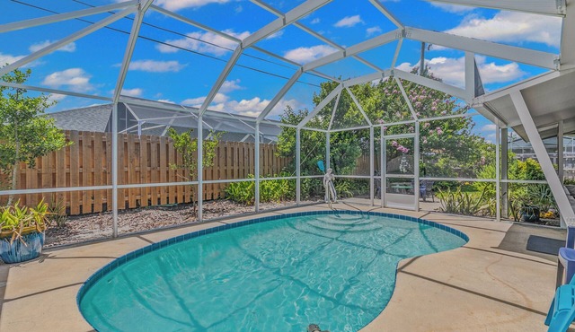 122 Ocean Grove. Beach House! 5 Min 2 Sand! Heated Pool! Hot Tub! Discounts!