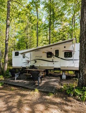 2-bedroom Camper Trailer Cottage #3