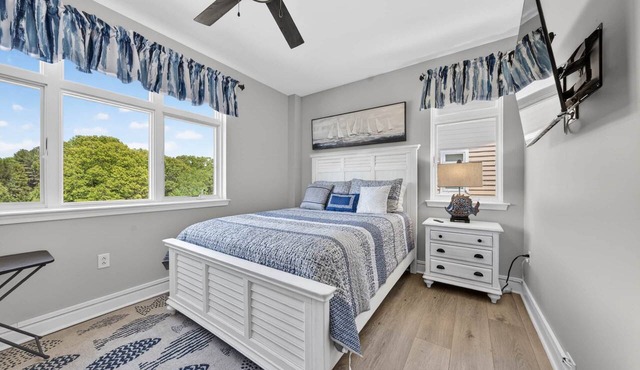 #2400 Pointe - Studio Suite at Mariners SML