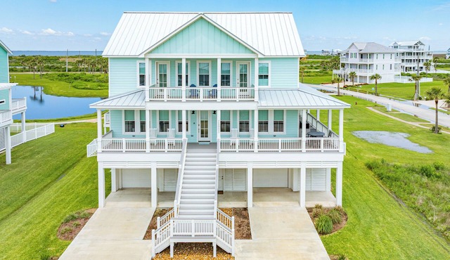 2nd Row Retreat, Elevator, Beach & Bay Views, All Bedrooms w/Deck Access