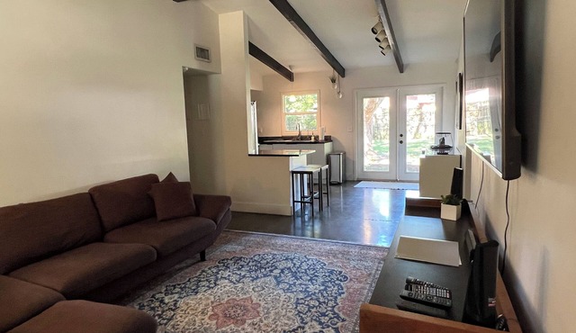 4 bed, 2 bath home conveniently located in NE Gainesville