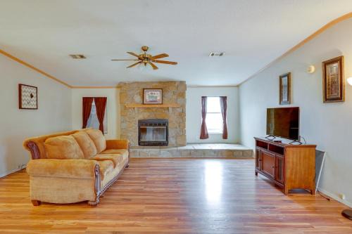 4 Mi to Beach: Perry Home Near Boat Launch
