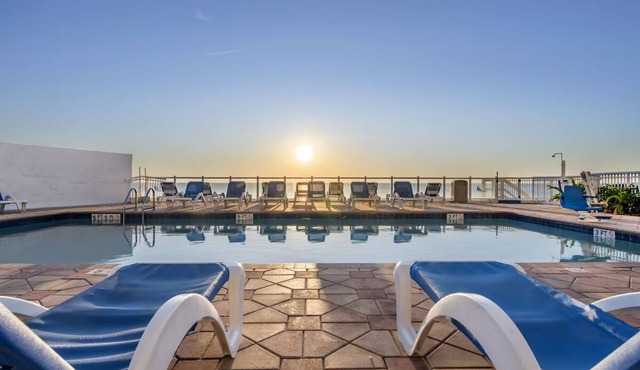 4 Units | Seaside Stay with Pool and Parking Near Boardwalk & Dining