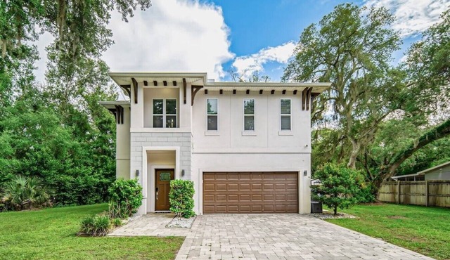 5 Bedrooms | Patio Lounge | Luxury Kitchen