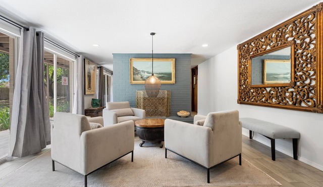 5BR sleeping 14 with a hot tub — built for teams and big groups. #MD