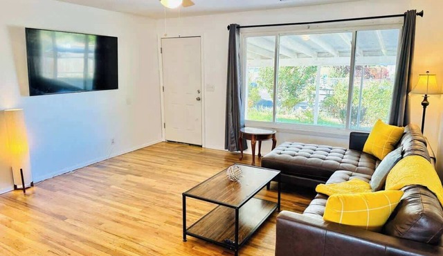 7-bedroom/9TVs/sleeps21