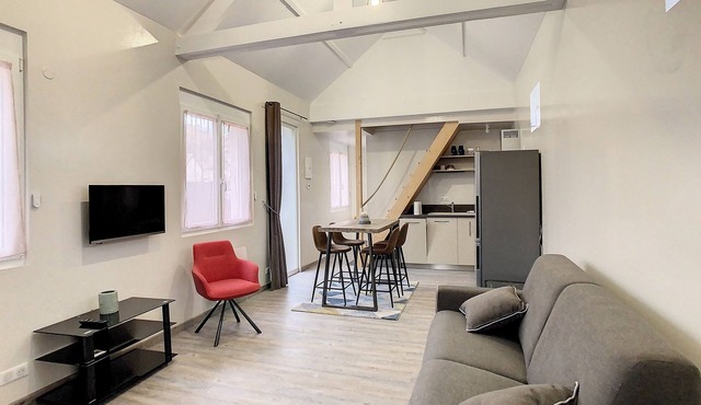 A 4 km de Compiègne, Petite Maison de 40m² Avec Mezzanine