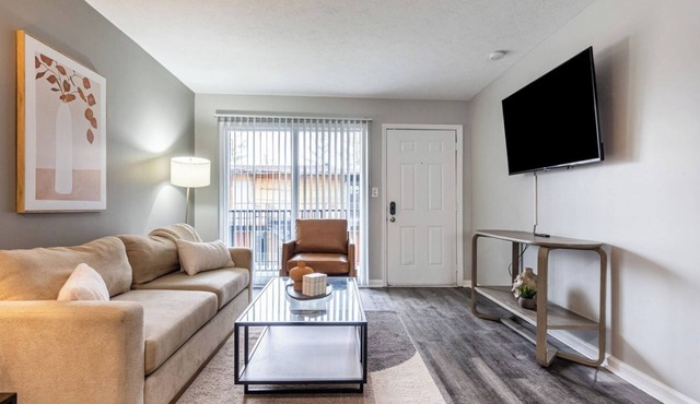A62 2BD 1 - Two Bedroom Apartment, Sleeps 3