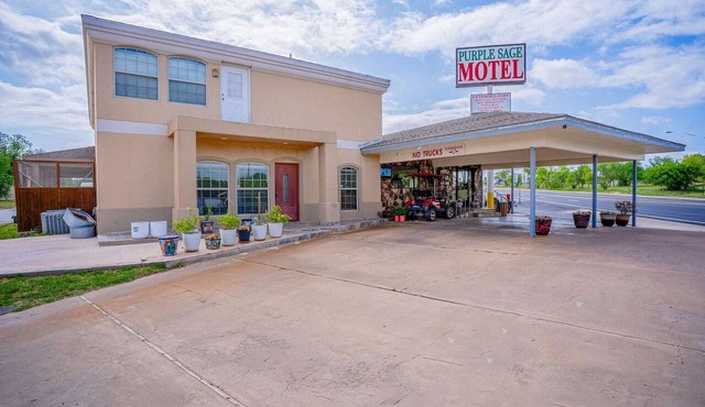 Accessible|2 Queen Beds|Nsmk