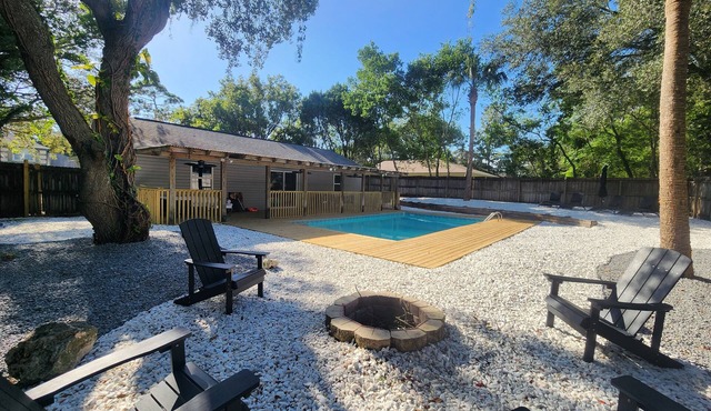 Adventure Coast Modern; 3/3 Pool w/Firepit, Fenced, Heated Pool
