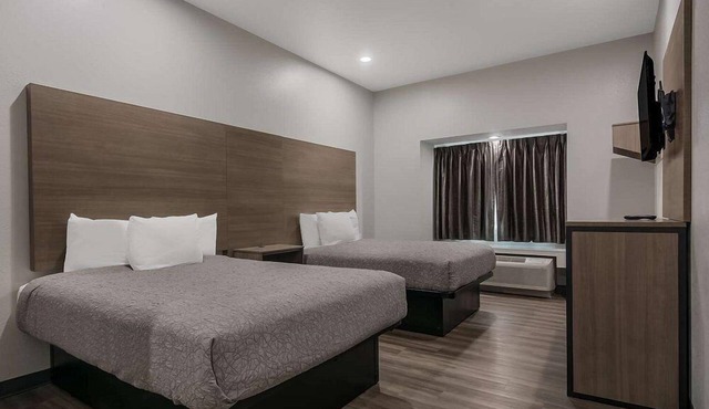 Americas Best Value Inn & Suites Lake Charles at I-210 Exit 11