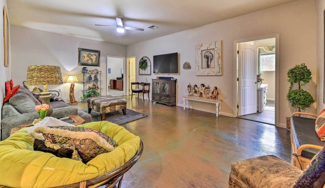 Apache Junction Apartment ~ 2 Mi to Trails!