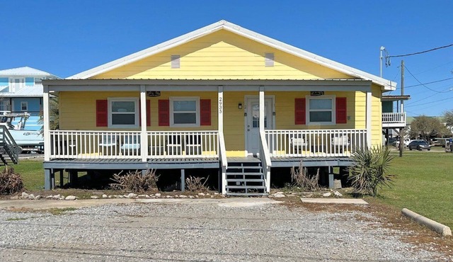 Auralee Unit 2 - Beach Access - Island Realty