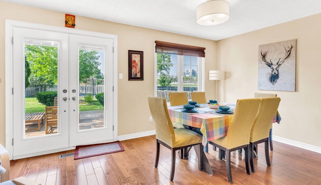 Awesome 4BR in Brampton ~ Spacious Family Retreat