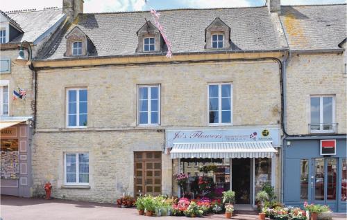 Awesome Home In Sainte-Mère-Eglise With Wifi