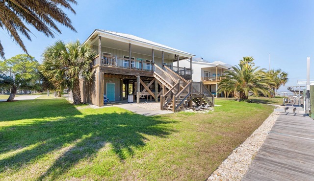 Bayfront home with excellent view of the D.I. Bridge