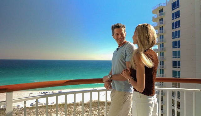 Beach Colony West 3C/Gulf Front 3BR/3BA w/Beach Chair Service & WINTER RATES